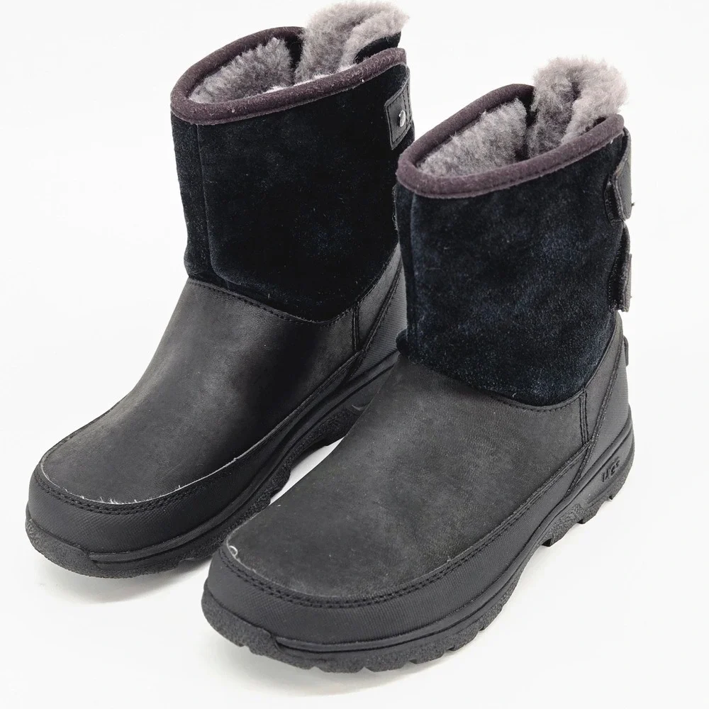 UGG Kids Butte II Waterproof Black Leather Suede Winter Boots 1012383K Size 2